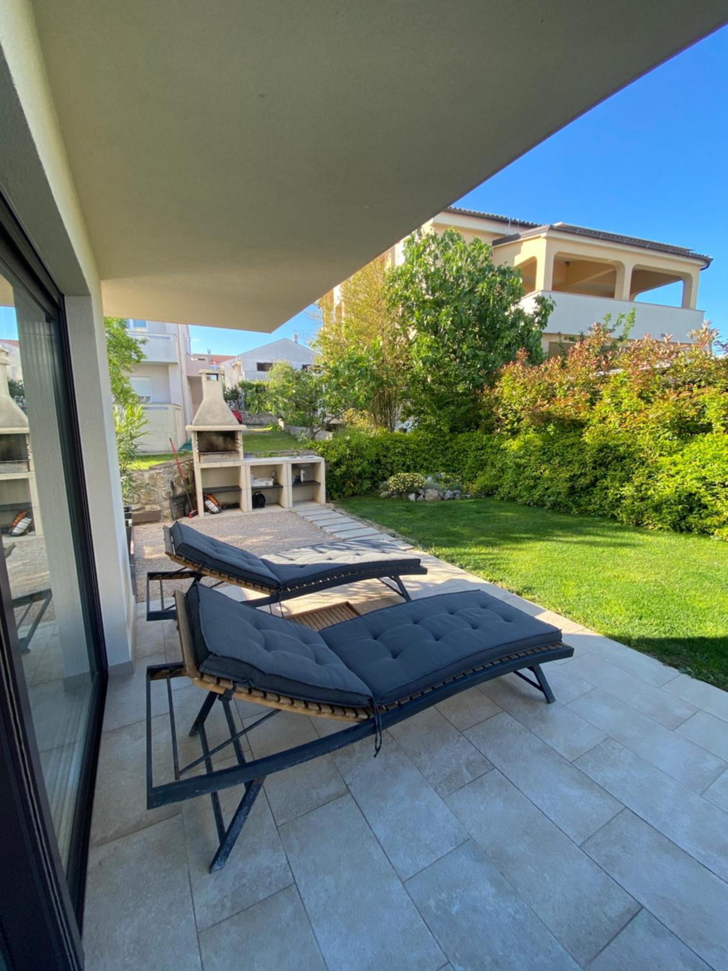 Studio Apartment Rosa Krk Krk Town Zewnętrze zdjęcie